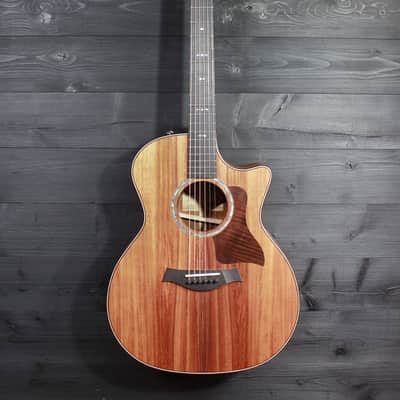 724ce Grand Auditorium / V-class Acoustic-Electric Guitar - Natural Hawaiian Koa image 2