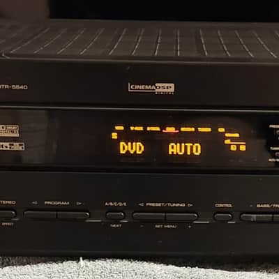 Yamaha Yamaha HTR-5640 is a 6.1-channel digital home theater A/V receiver 2000 - Black image 1
