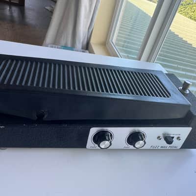Jax Fuzz Wah Pedal – Vintage Combo Fuzz/Wah – Rare – Excellent Condition image 3