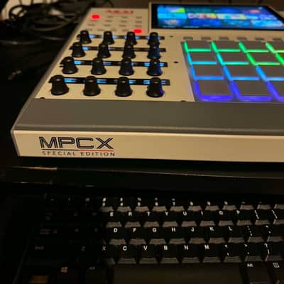 Akai MPC X Special Edition Standalone Sampler / Sequencer 2023 - Present - Grey image 6