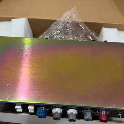 BAE 1073 with PSU 2020s - Blue image 3