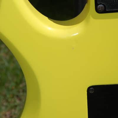 Vintage USA  BC Rich Small body Warlock 1987 Yellow image 9