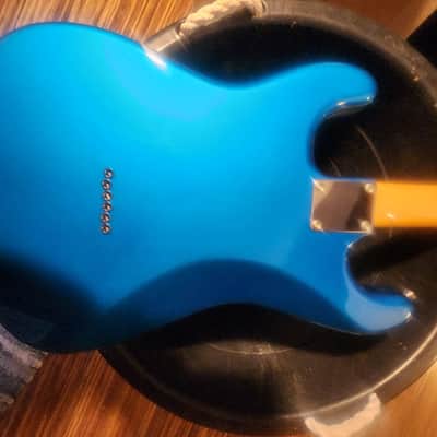 Fender Strat XII 2004/5 - Lake Placid Blue image 4