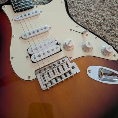 Donner DST-100 HSS Stratocaster Style Electric Guitar - Upgraded Pickups + Setup image 7