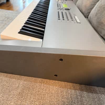 Yamaha Motif 8 Production Synthesizer 2000s - Gray image 8