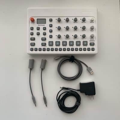 Elektron Model:Samples (White) + PL-2s Dust Cover image 6