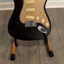 Fender American Ultra Stratocaster with Maple Fretboard 2019 - 2025 - Texas Tea