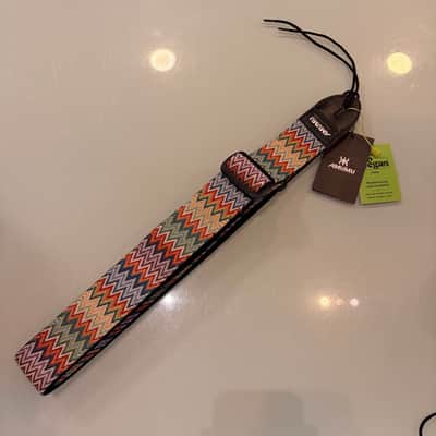 AMUMU Vegan Guitar Straps - Chevron OR Bild 2