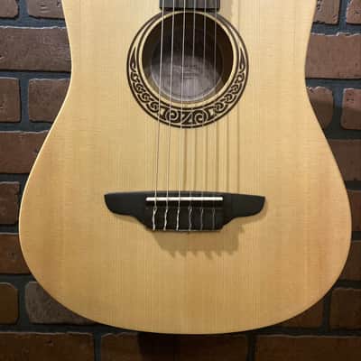 Luna Safari Nylon Travel Guitar - Satin Natural image 2