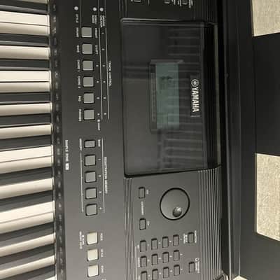 Yamaha PSR E463 Musik Keyboard