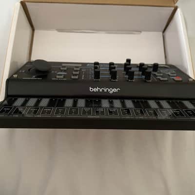 Behringer Pro VS Mini 4-Voice Hybrid Vector Synthesizer 2023 - Present - Black image 6