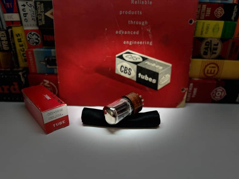 1x Vintage NOS CBS USA 5692 /Black Plate /Brown Base /DGetr /OEBox /Premium LowNoise LongLife 6SN7 /Grail RCA Alternative image 1