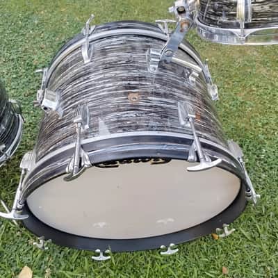 Ludwig Downbeat 1969, Black Oyster Pearl. Vintage. image 2