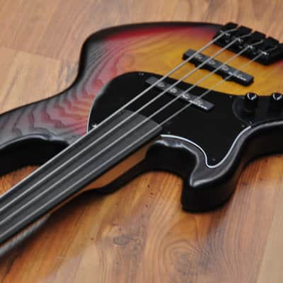 Sandberg California TT4 Fretless Left handed 3 Color Sunburst image 14