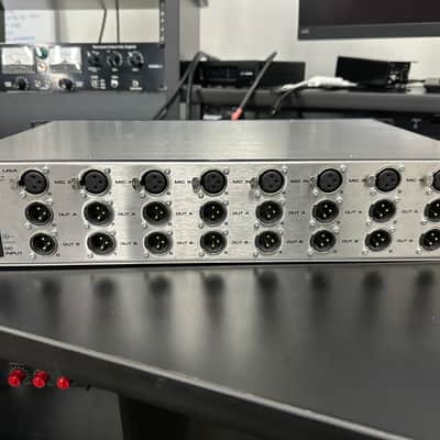 Grace Design m801 8-Channel Microphone Preamplifier 2005 - 2018 - Silver/Black image 3