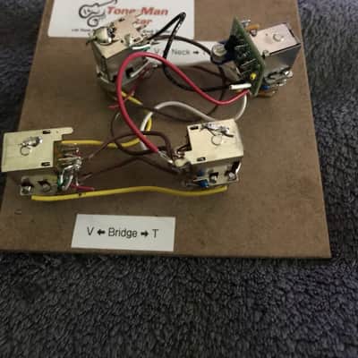 Gibson Les Paul controls and back plate image 1