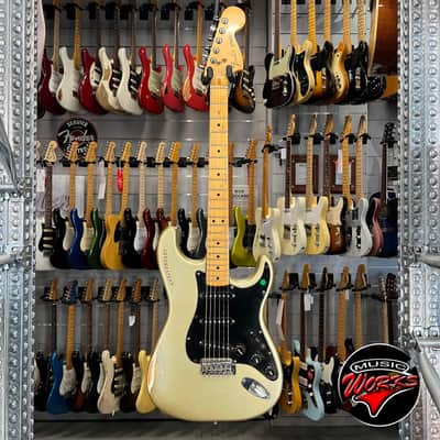 Fender 1979 Stratocaster 25 Th Anniversary Porsche Silver True Vintage image 2