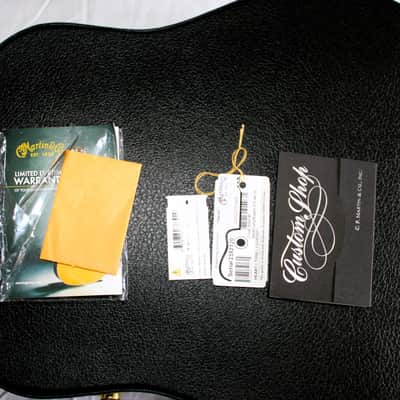 Martin Custom Shop 0M-28 Alpine Spruce Red Curly Maple image 15