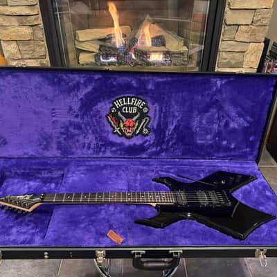 Hellfire Club Stranger Things NJ Series with Custom Shop Features image 1