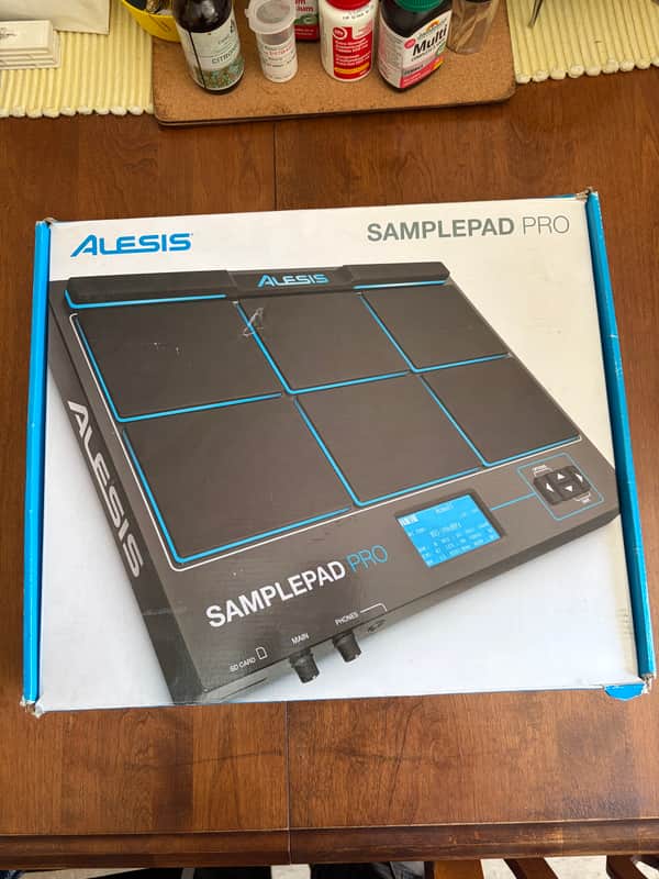 Alesis SamplePad Pro 8-Pad Percussion and Sample-Triggering Instrument - Black image 1