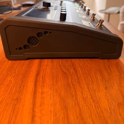 Fractal Audio FM9 Mark II TURBO Amp Modeler / FX Processor 2024 - Present - Black image 3