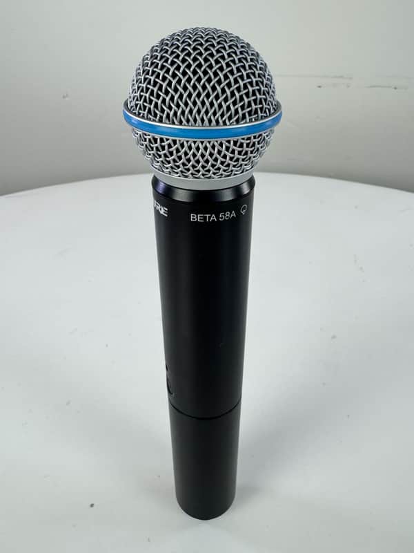 Shure BLX2/Beta58a Wireless Microphone H11 Band Excellent Condition 572-596 MHz image 1