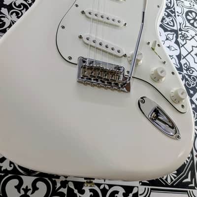 Fender Player Stratocaster - 2019 - Polar White - Made in Mexico - Professionally Serviced image 2