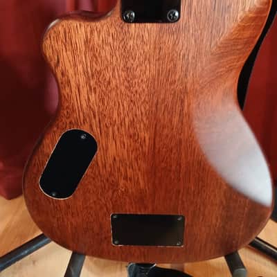 Gold Tone ME-Bass Micro Electric Bass – 23" Scale Short Scale – Mahogany – With Gig Bag – Excellent Condition – UK image 6