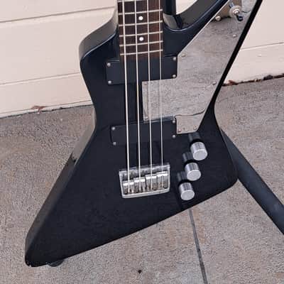 HAMER EXPLORER-STYLE BASS – “CHEAP TRICK ESSENTIAL”  IN BLACK image 1