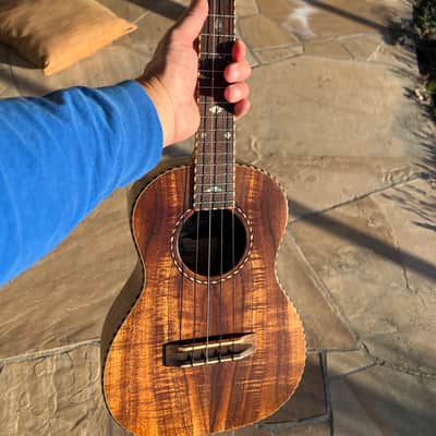 Bear Creek Guitars Tenor Ukulele 2009 - Matte image 6