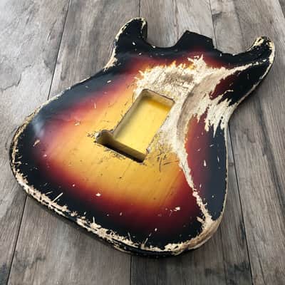 FRANCHIN Mercury guitar body Heavy Relic Aged 3-Color Sunburst 100% Nitro Lacquer SSS Poplar Stratocaster-Strat-S-Style Made in Italy - Stock piece #23370826 image 11