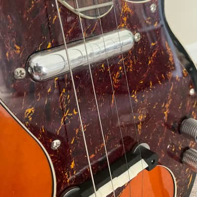 Kentucky KM-300E 4-String Electric Mandolin 2010s Traditional Sunburst mandocaster image 4