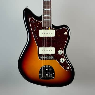 2024 Fender American Vintage ii '66 Reissue Jazzmaster Sunburst image 4
