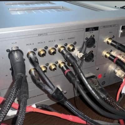 Esoteric F07 integrated amplifier image 4