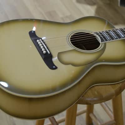 Fender Limited Edition California Vintage Malibu Antigua Electro Acoustic Guitar & Hard Case image 8