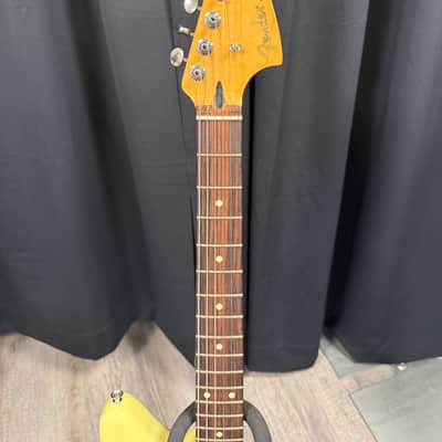 Fender Jaguar Player II - yellow image 3