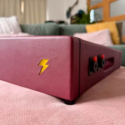 Bolt Custom Pedalboard - Burgundy Tolex | Handmade image 4