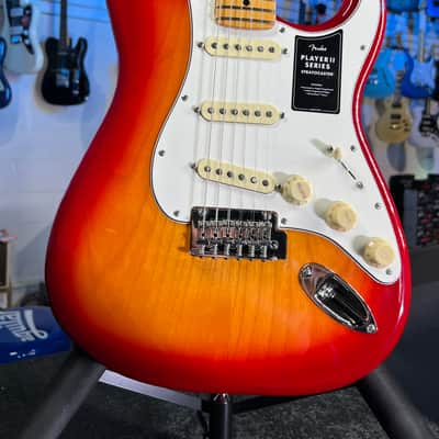 Fender Player II Stratocaster Electric Guitar - Aged Cherry Burst with Maple Fingerboard Auth Deal Free Ship! 678 FREE PLEK! image 5
