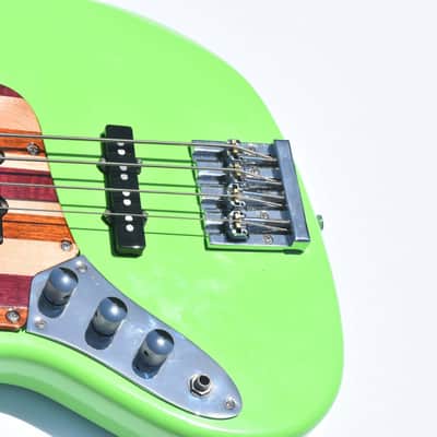 Ankh Instruments 35" scale,L/H, 4 String, Jazz Bass, Woodie, 2021, Lime image 2