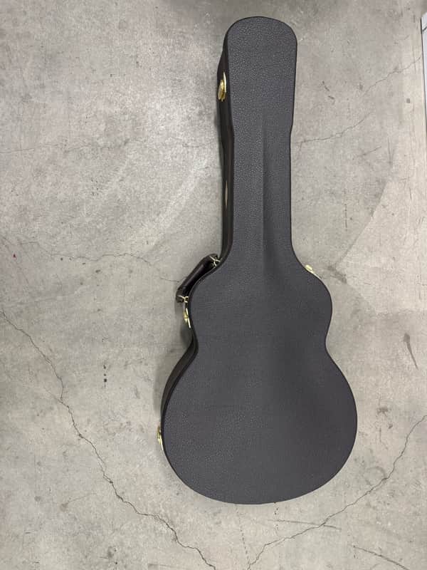 Taylor Deluxe Hardshell Grand Auditorium Case 2010s - Black image 1
