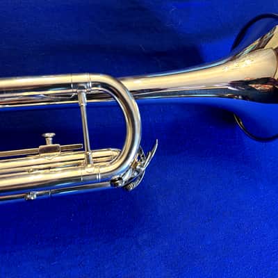Bach TR300H2 Bb Silver Trumpet, Beautiful Condition! image 5