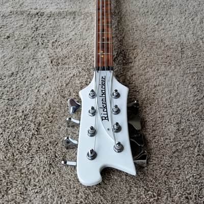 Rickenbacker 4003S8 Left-handed 8-string Bass Guitar – Lefty SnowGlo image 6