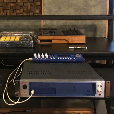 Akai Z8 Sampler 2002 - SILVER - USB , FX Board, HDD combo to s950 s3000xl mpc 3000 60 X LIVE 2000xl 2500 s3000 s3200 4000 5000 z4 image 4