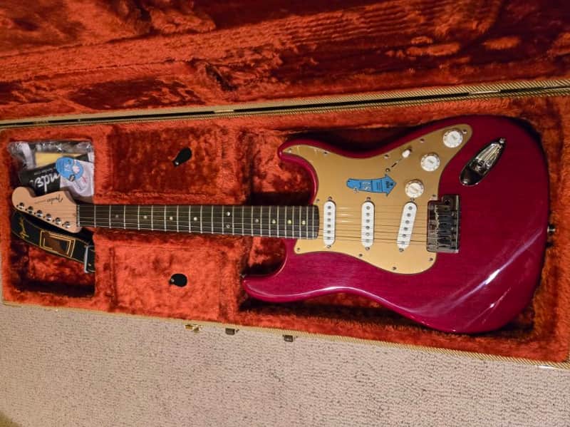Fender  American Deluxe Stratocaster with Rosewood Fretboard 2008 - Crimson Red Mahogany image 1