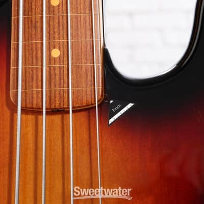Fender Jaco Pastorius Fretless Jazz Bass - 3-color Sunburst (JBassJP3SBd1) image 7