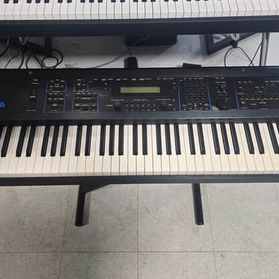 Ensoniq ZR-76 Workstation Keyboard (Used)