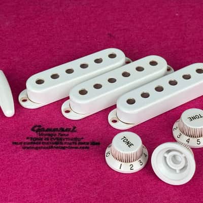 General Vintage Tone Full Ass. Pre cbs  covers / Knobs / tips fits Stratocaster®️ 50’s  round edges - White aged image 1