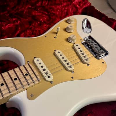 Fender Custom American Deluxe Stratocaster Olympic White Maple UPGRADES G&G USA Strat Professional II image 6