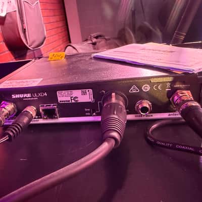 Shure ULXD4 Wireless microphone system G50 image 13