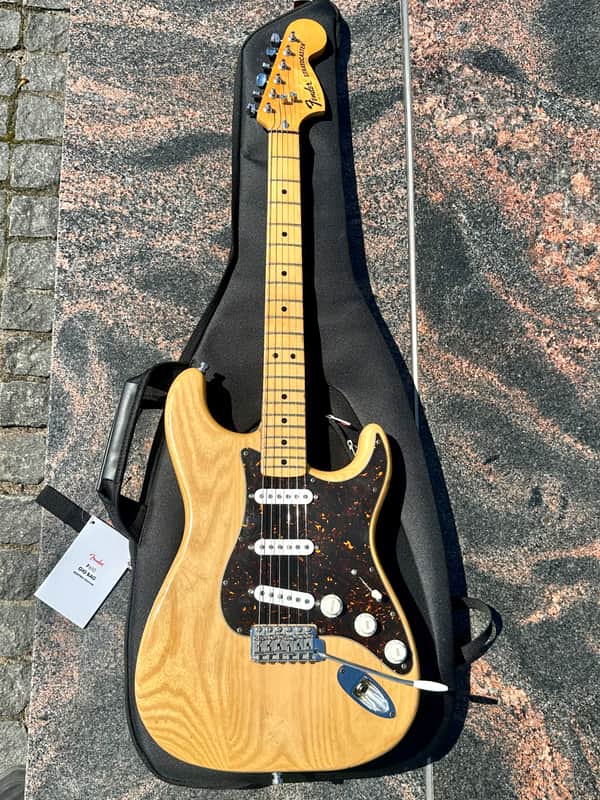 Fender Stratocaster 1977 - Satin Natural (sanded) image 1